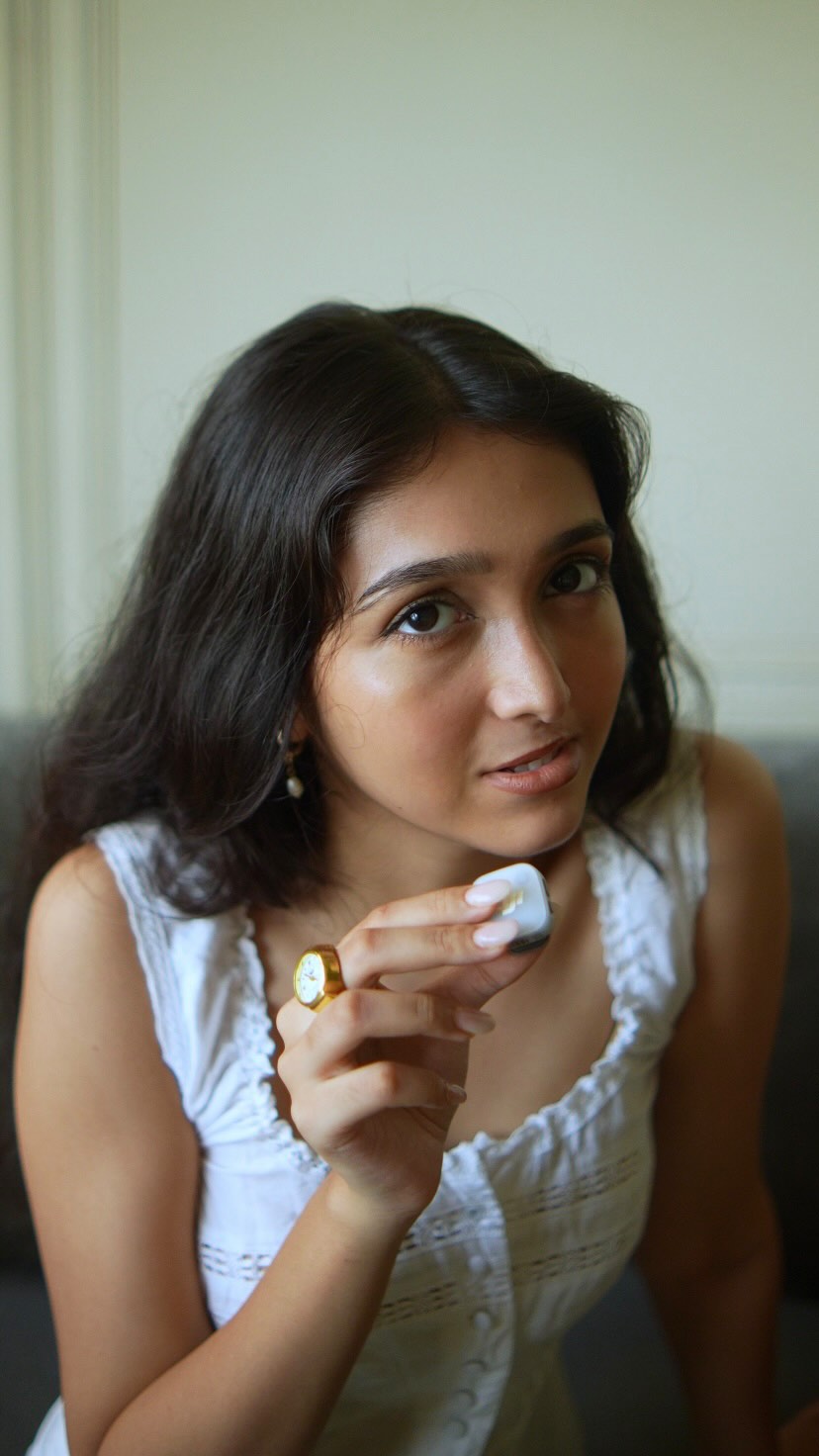 Minimalistinc Facebook ad: This cleanser @beminimalist__ is keeping my T-zone in…