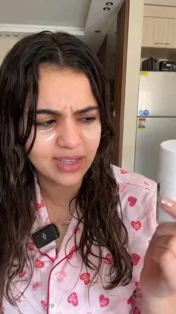 Egypt Cosmetics Facebook ad: اطلبيه بخصم 25 في الميه لفتره محدوده