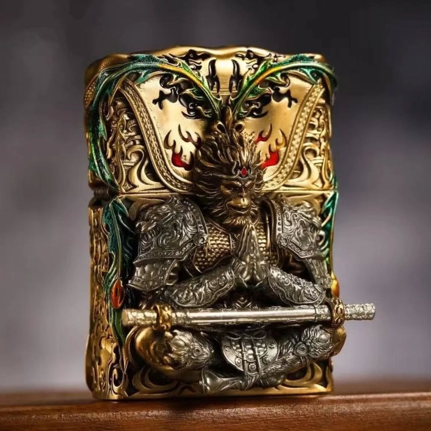 Yappo Facebook ad: Ця вражаюча запальничка Zippo втілює образ міфічного Короля…