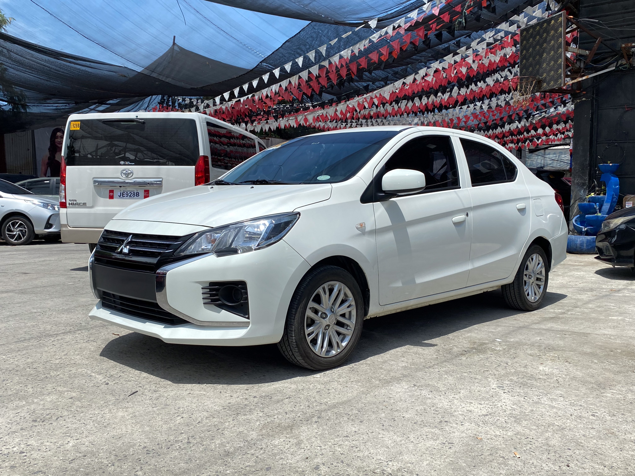 Mcars Garage Assume Pasalo Facebook ad: SEDAN & HATCHBACK UNITS, MCARSPH