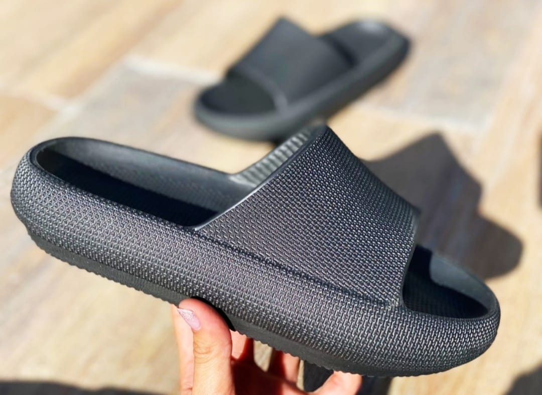 Sandalias Oasis Facebook ad