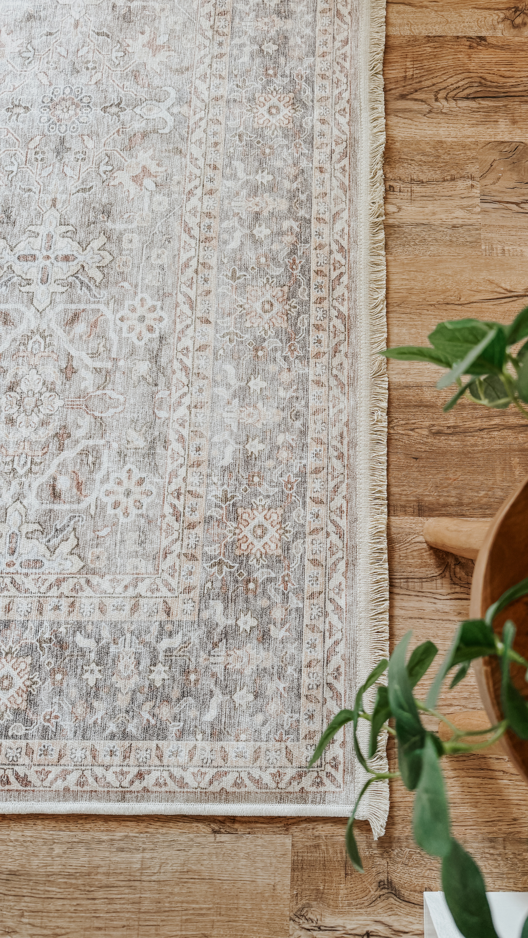 Timber&Hive Facebook ad: Spillproof & Washable Rugs