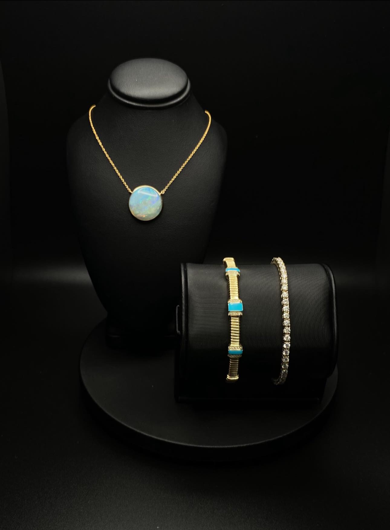 Bucci Jewelers Facebook ad: Custom Jewelry Design in Conshohocken, PA