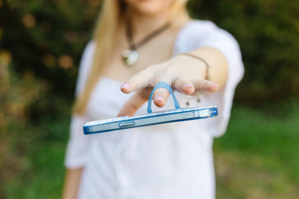 Loopy Cases Facebook ad