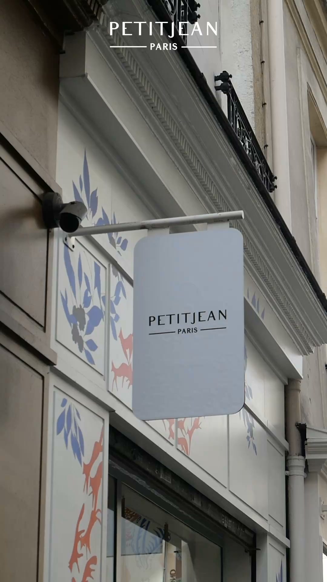 Petitjean Paris Facebook ad: Come discover our silk tales