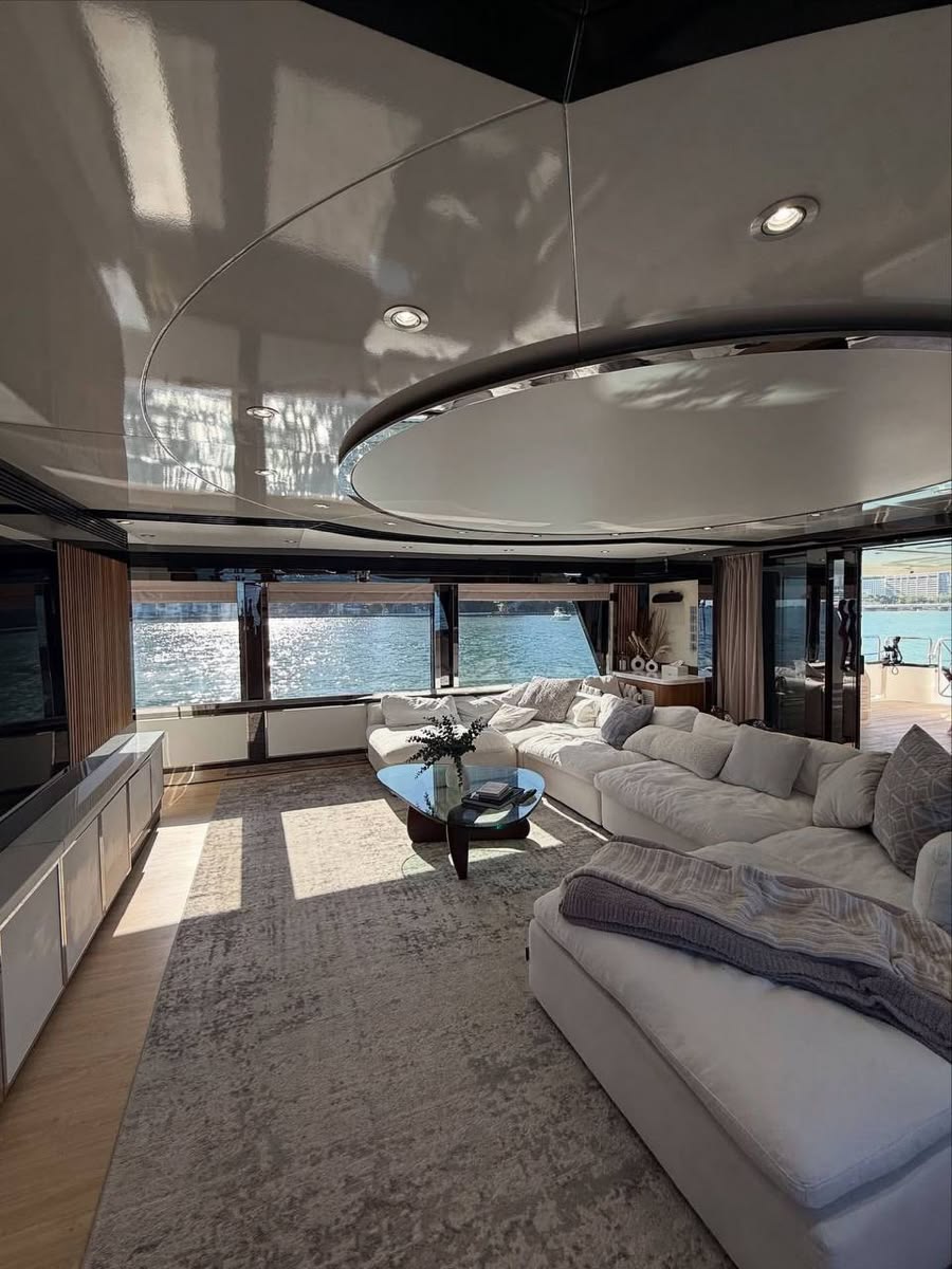 Natalie Brooks Facebook ad: The weird oil request on a mega yacht