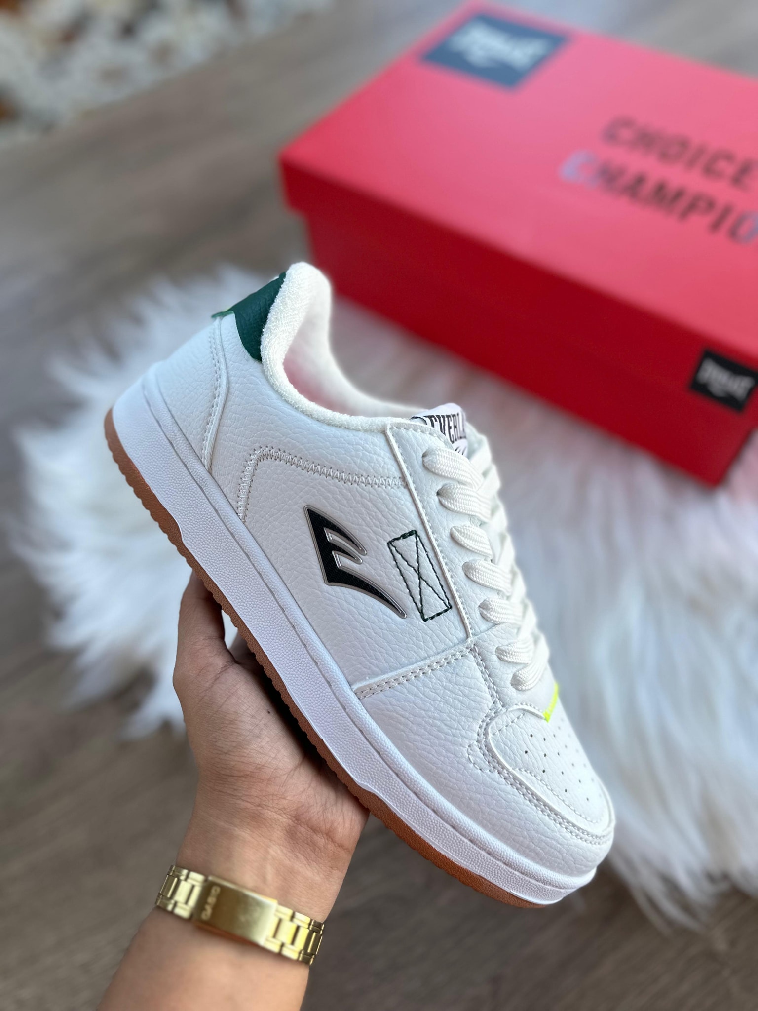 Modas Madeline Facebook ad: EVERLAST 𝟮 𝗫 $𝟲𝟬!