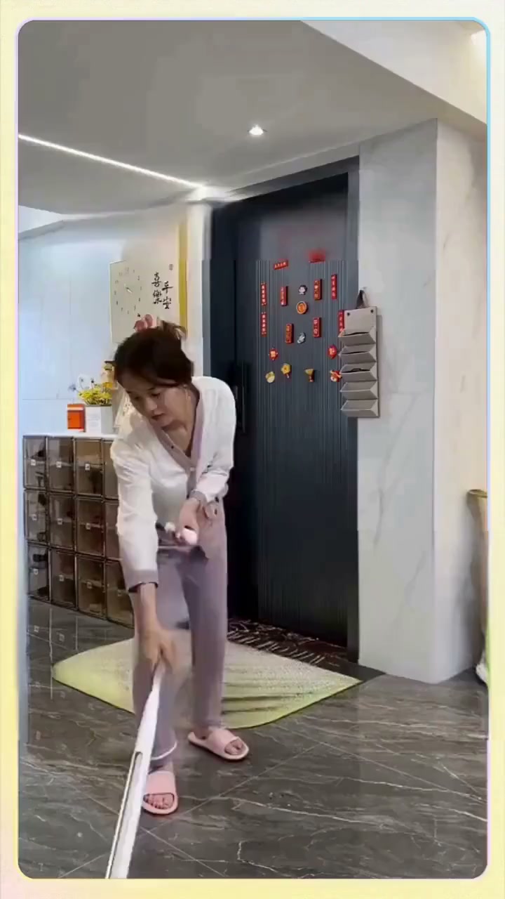 Sempornai Facebook ad: No-pump vacuum storage bags, the space-saving magic for…