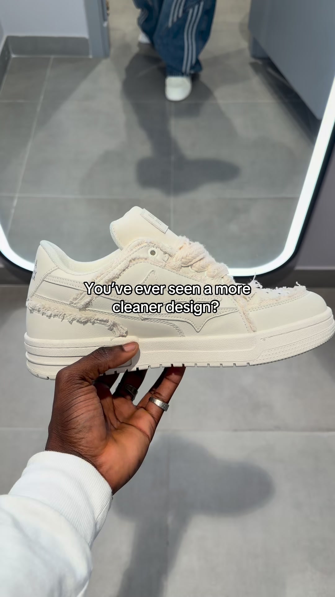 Decarba Facebook ad: Limited. No restocks promised.