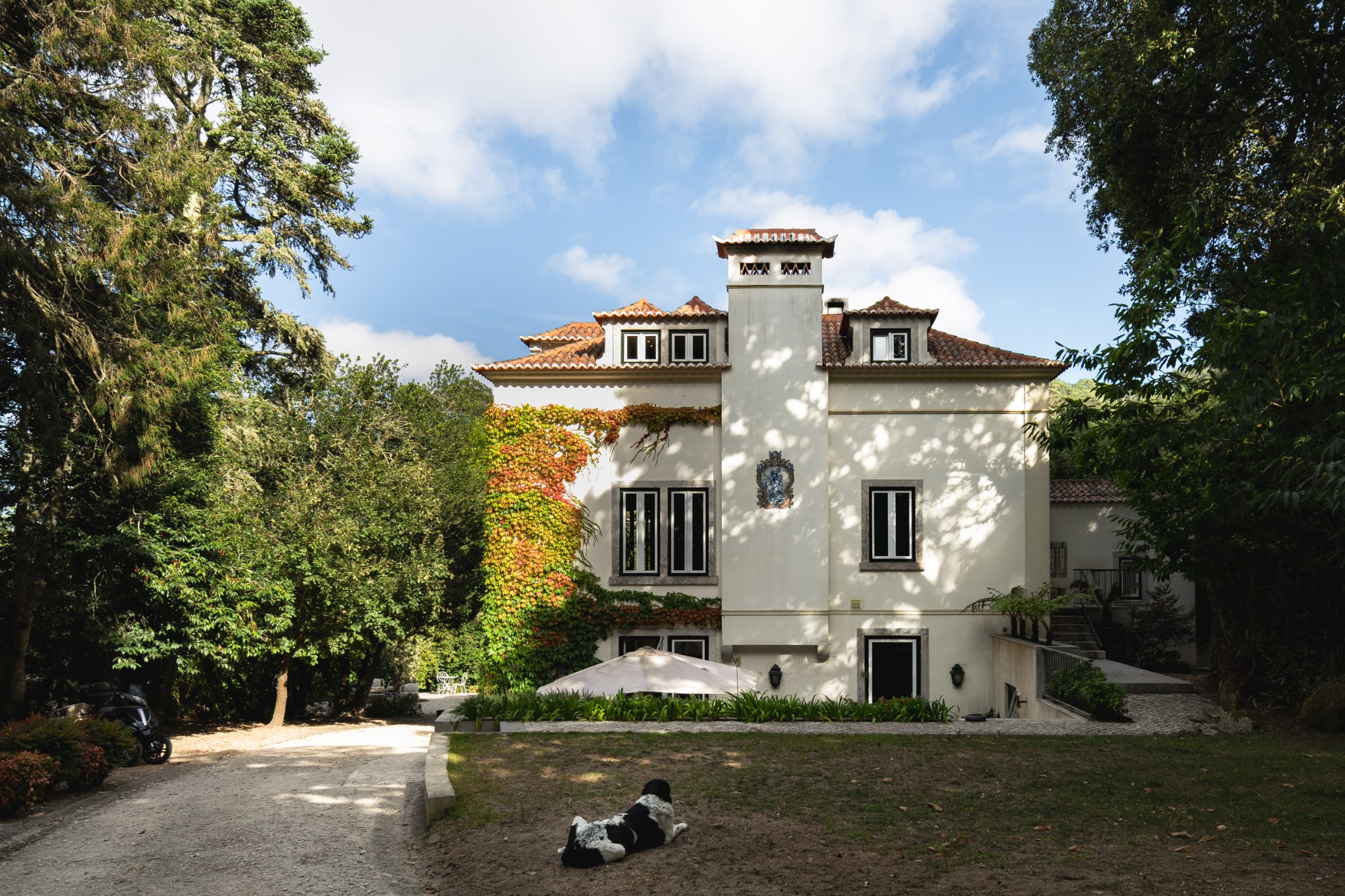 Eighteen 21 Charm Houses Facebook ad: There are perfect places for gathering those who…
