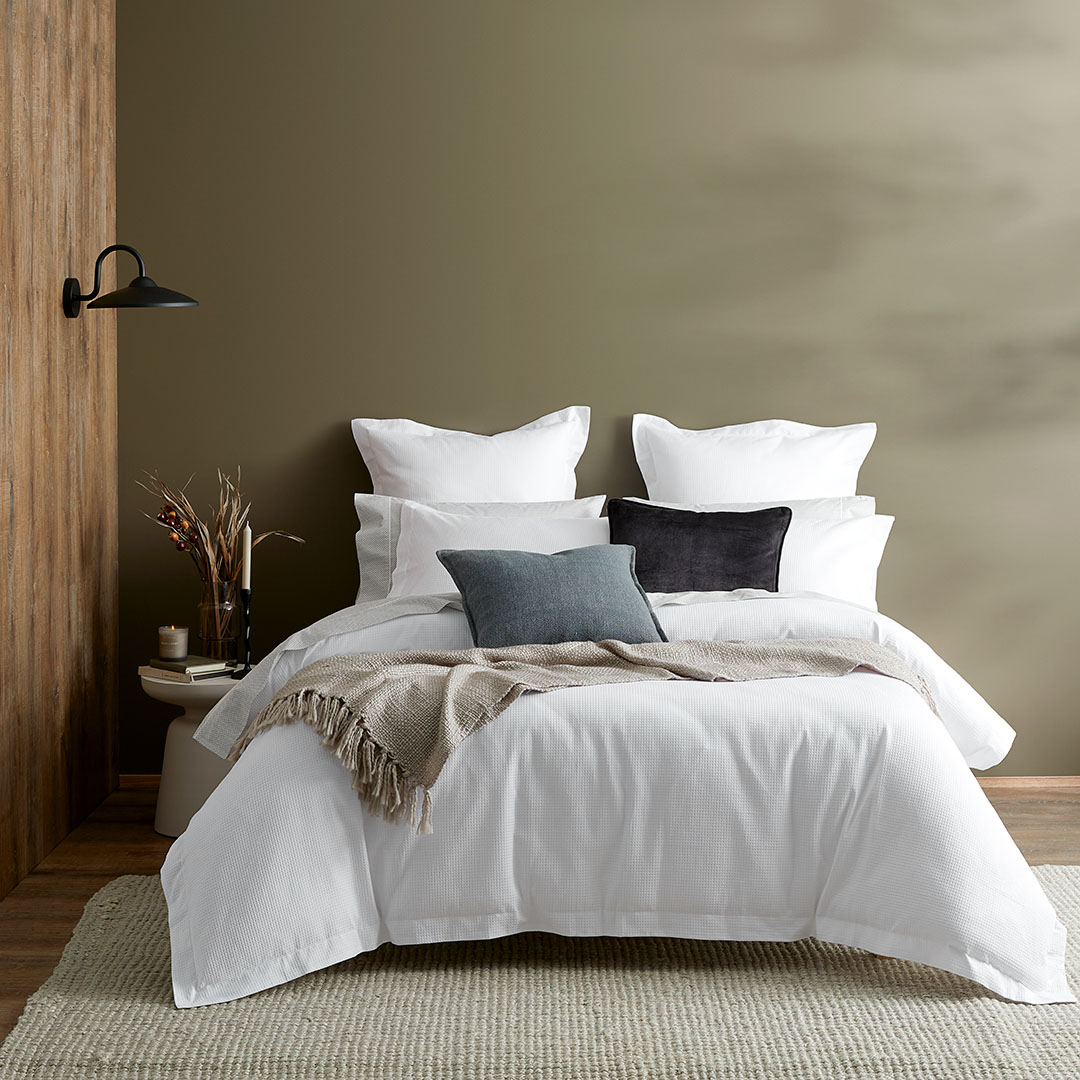 Bed Bath N' Table Facebook ad