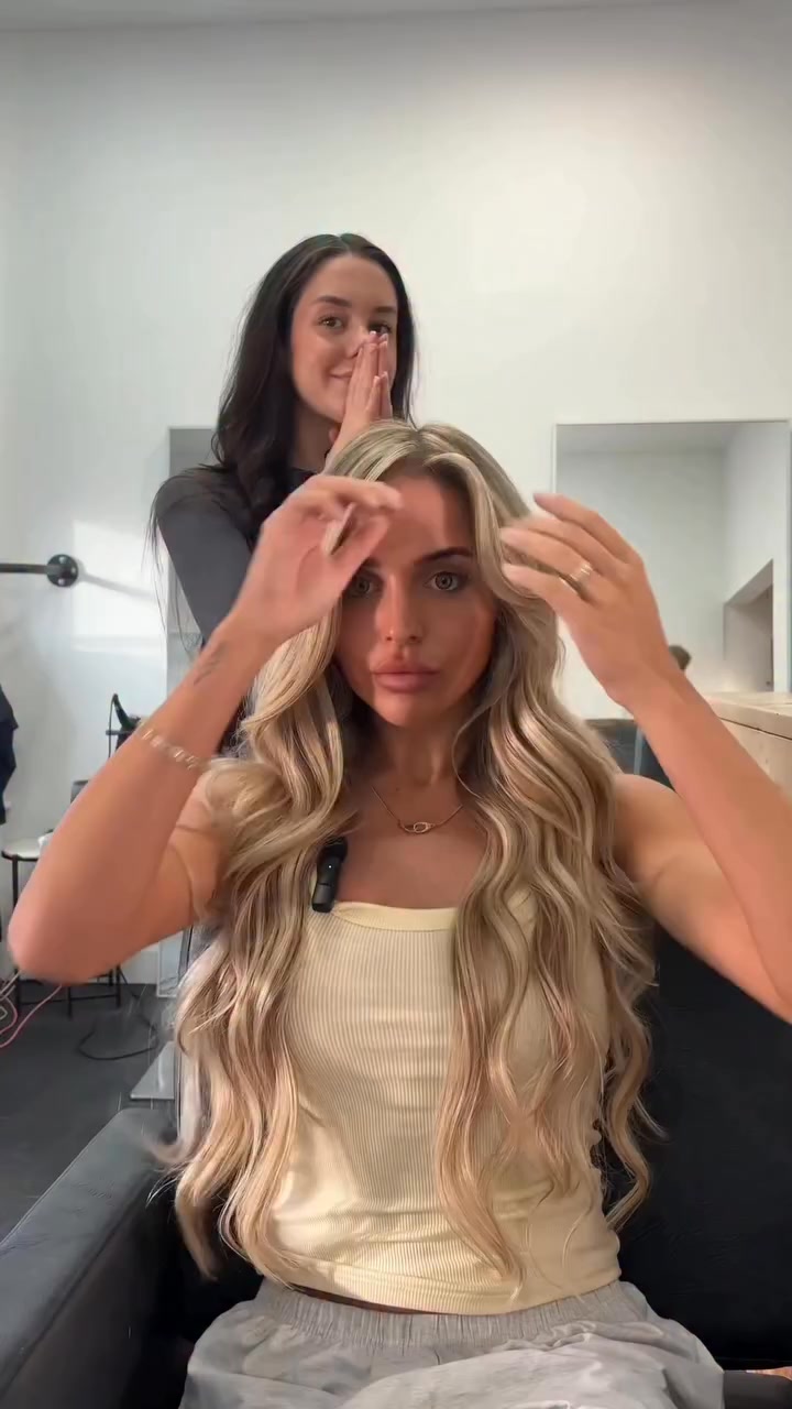 Beauty Works Luxury Hair Extensions Facebook ad: Get long hair instantly!