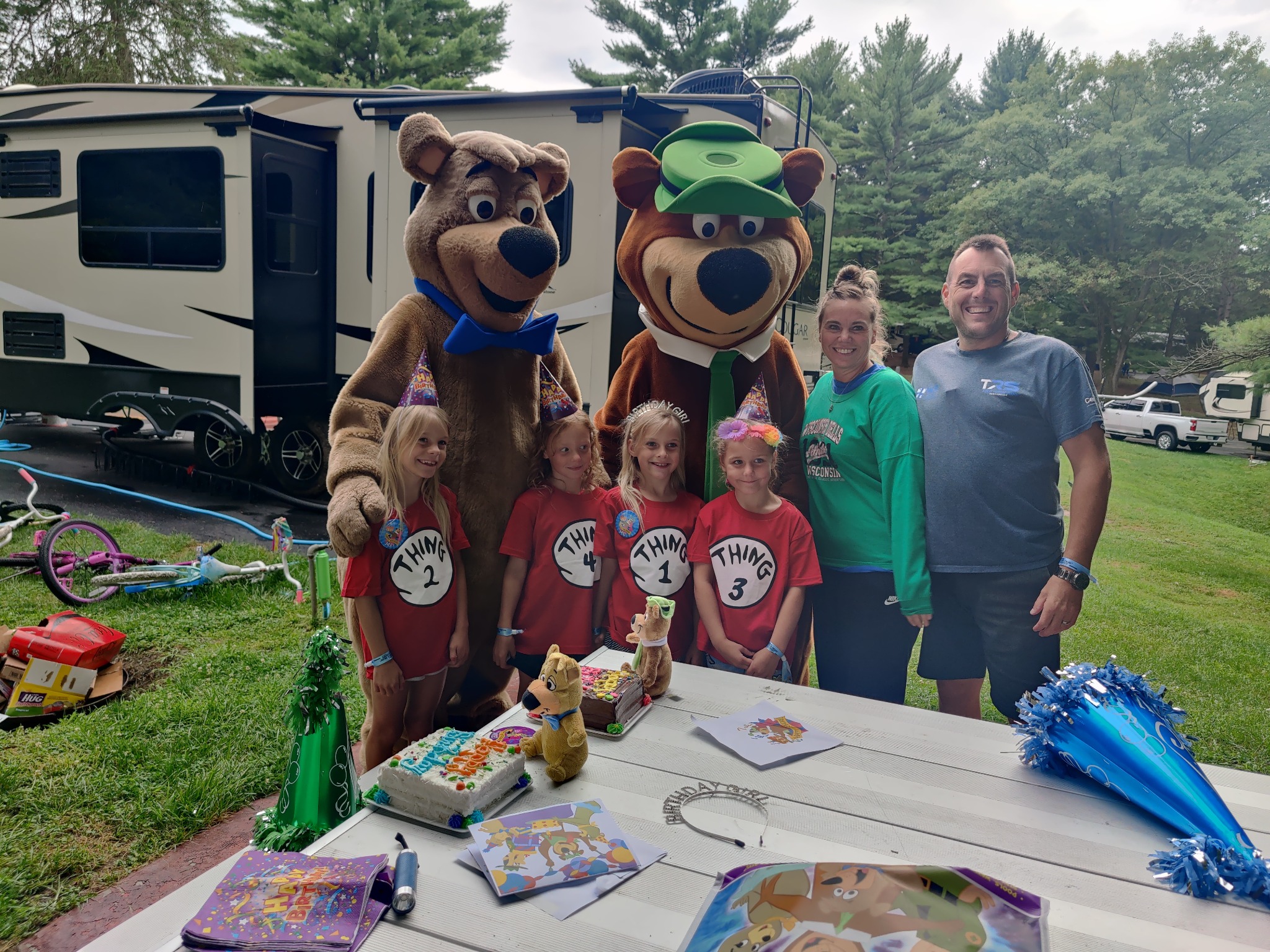 Yogi Bear Wisconsin Dells Facebook ad: Wisconsin Dells Vacation Deals