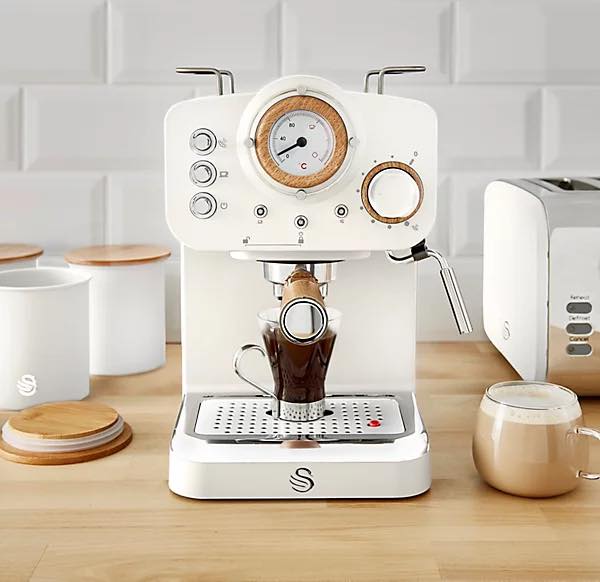 Freelance mall gh Facebook ad: Swan coffee maker