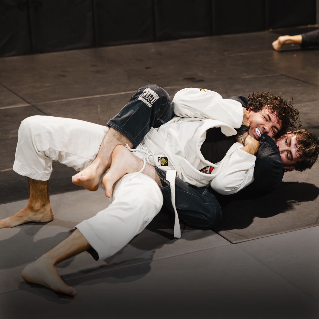 Roar MMA Facebook ad: Start Your FREE 7 Day BJJ Trial
