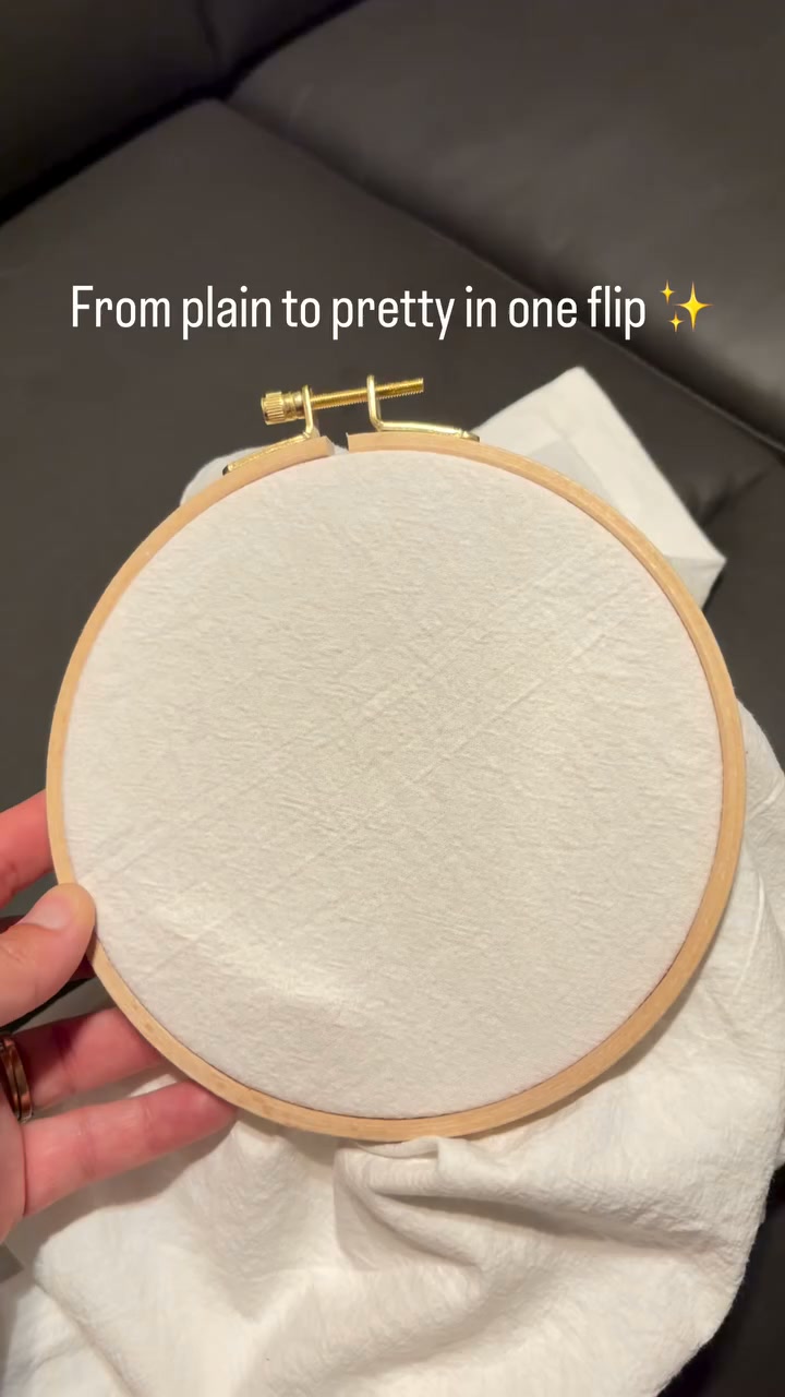 Clever Poppy Facebook ad: Embroidery Kit for Beginners