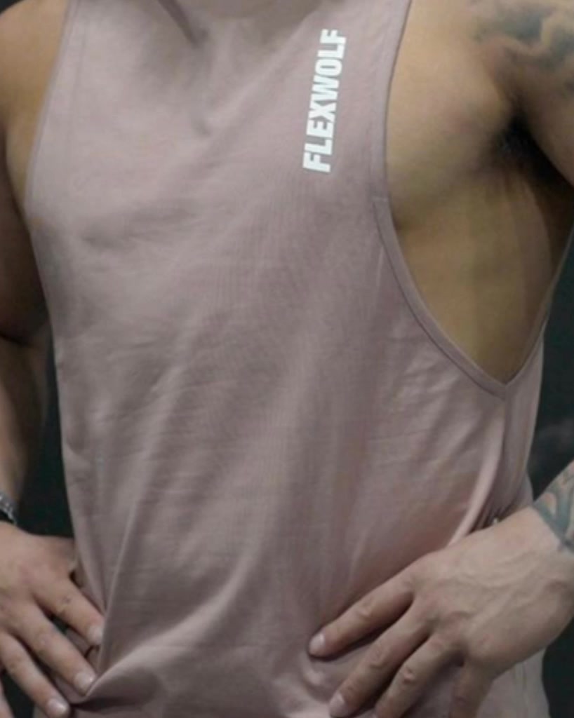 Flexwolf.co Facebook ad from Oct 4, 2025