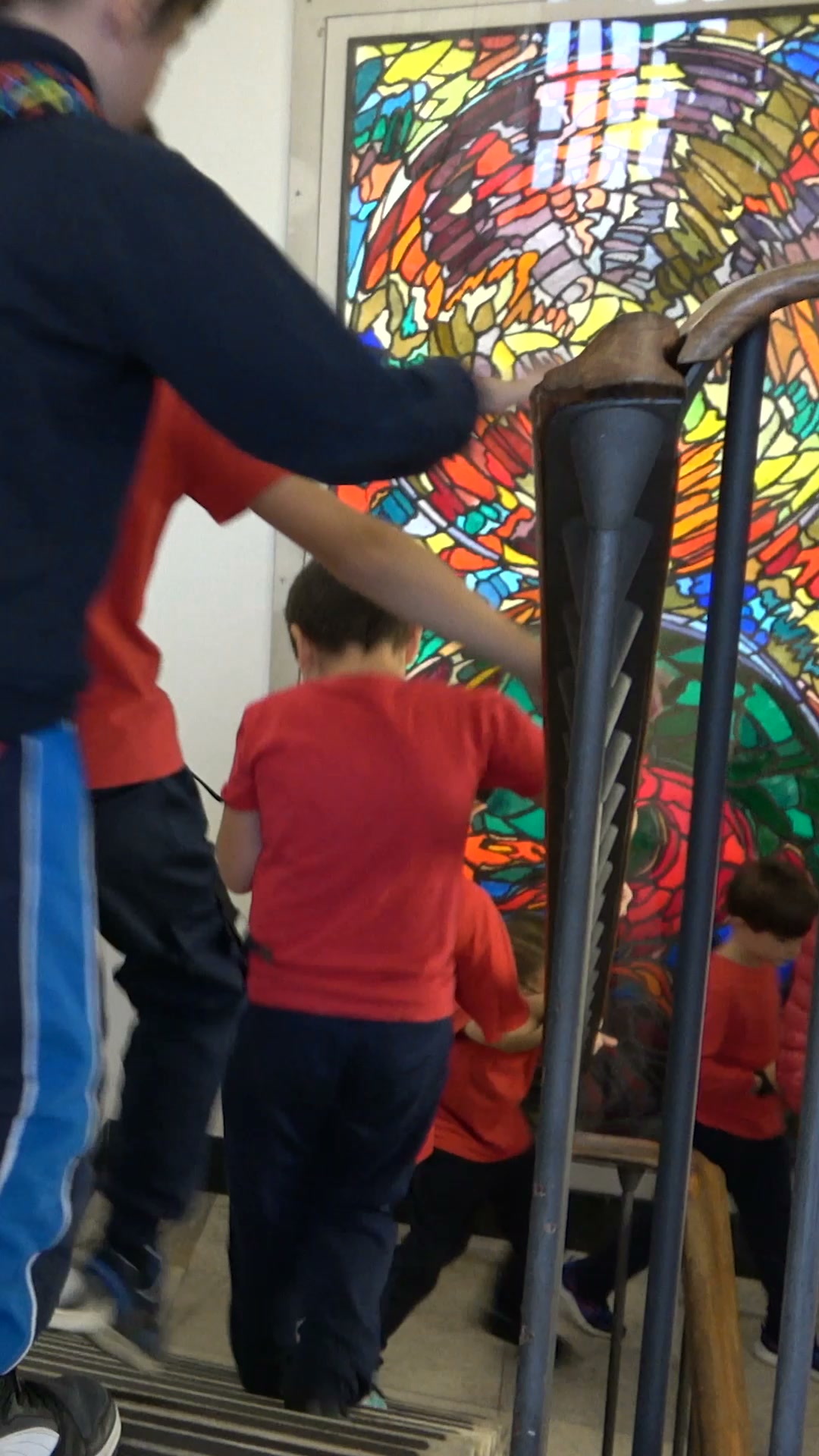Primary School - The International Academy Facebook ad: Una scuola che accompagna ogni bambino, passo dopo…