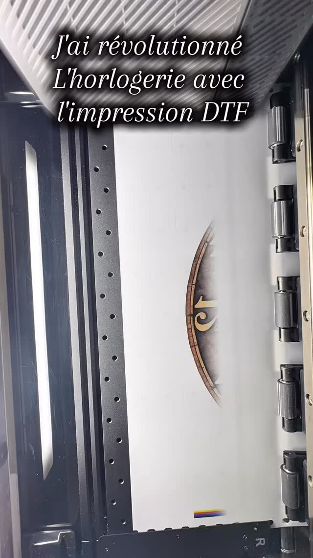 xTool Facebook ad: Ces horloges murales artistiques en bois de 30…