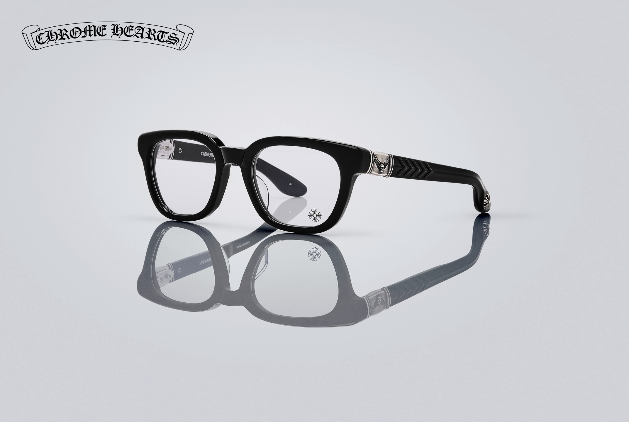bless_optical Facebook ad: 全国で80に満たない