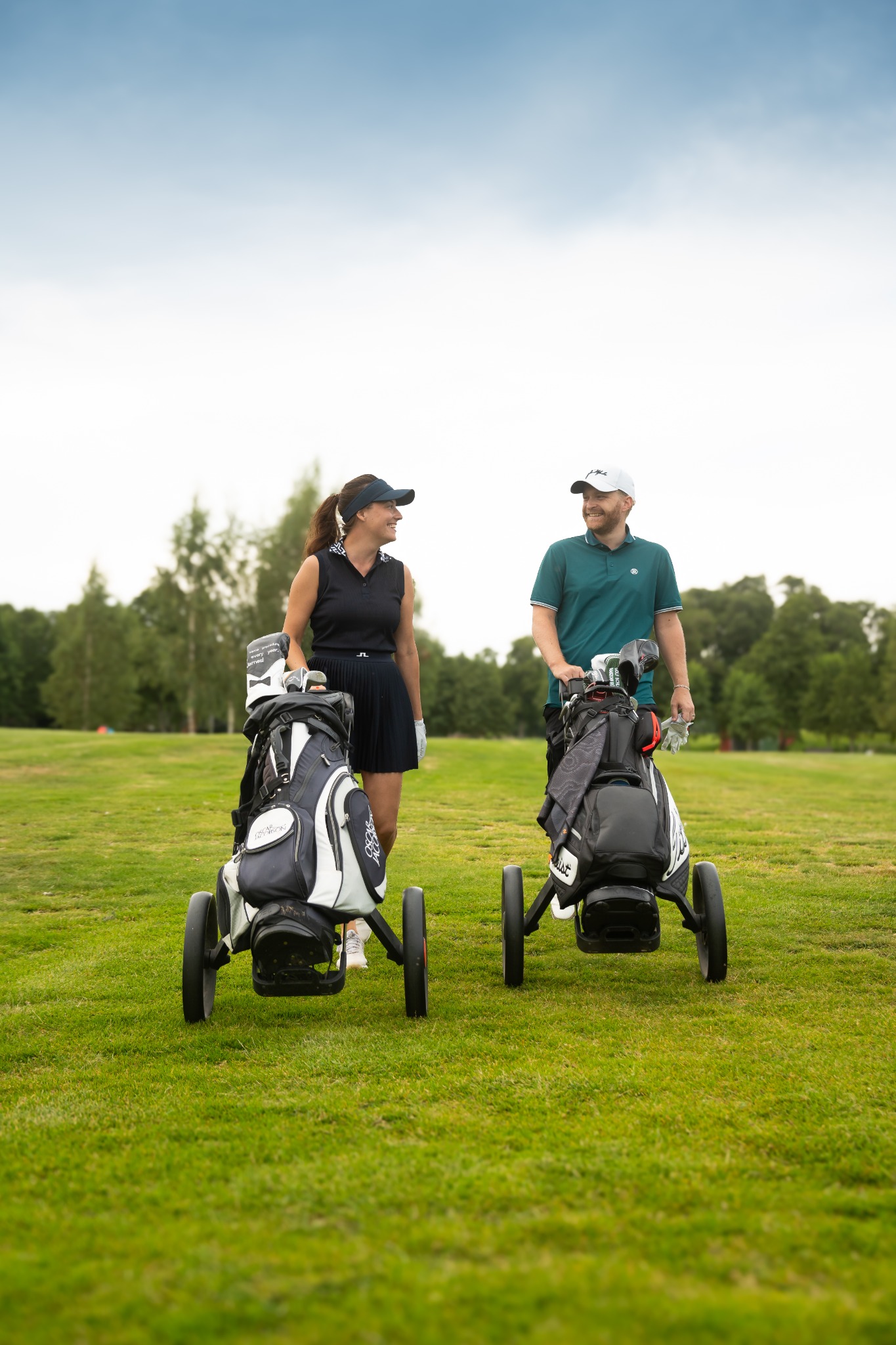 Åsundsholm Golf & Country Club Facebook ad: Golf och upplevelser på Åsundsholm Golf & Country…