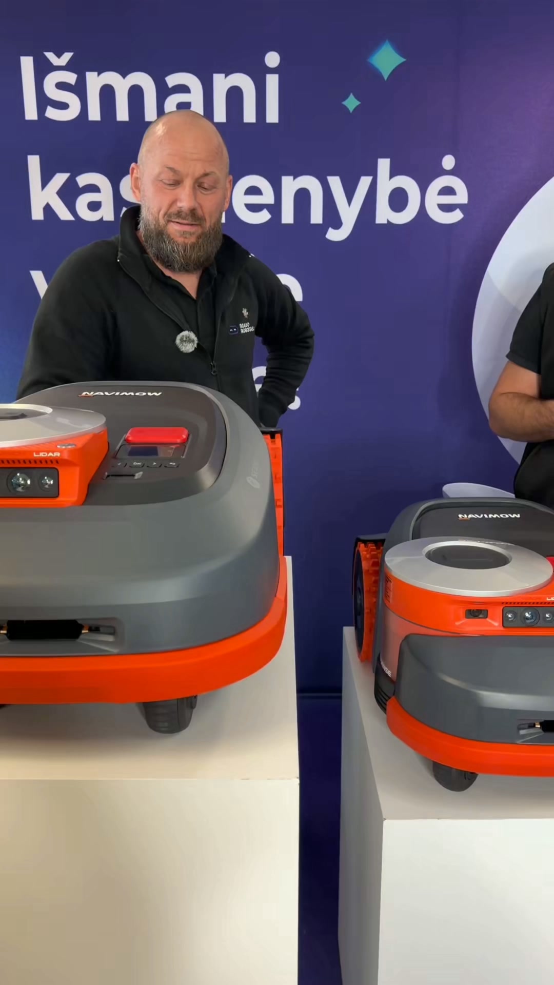 manorobotas.lt Facebook ad: ROBOTAI IŠ PATIKIMŲ RANKŲ. Dabar geriausias laikas įsigyti.