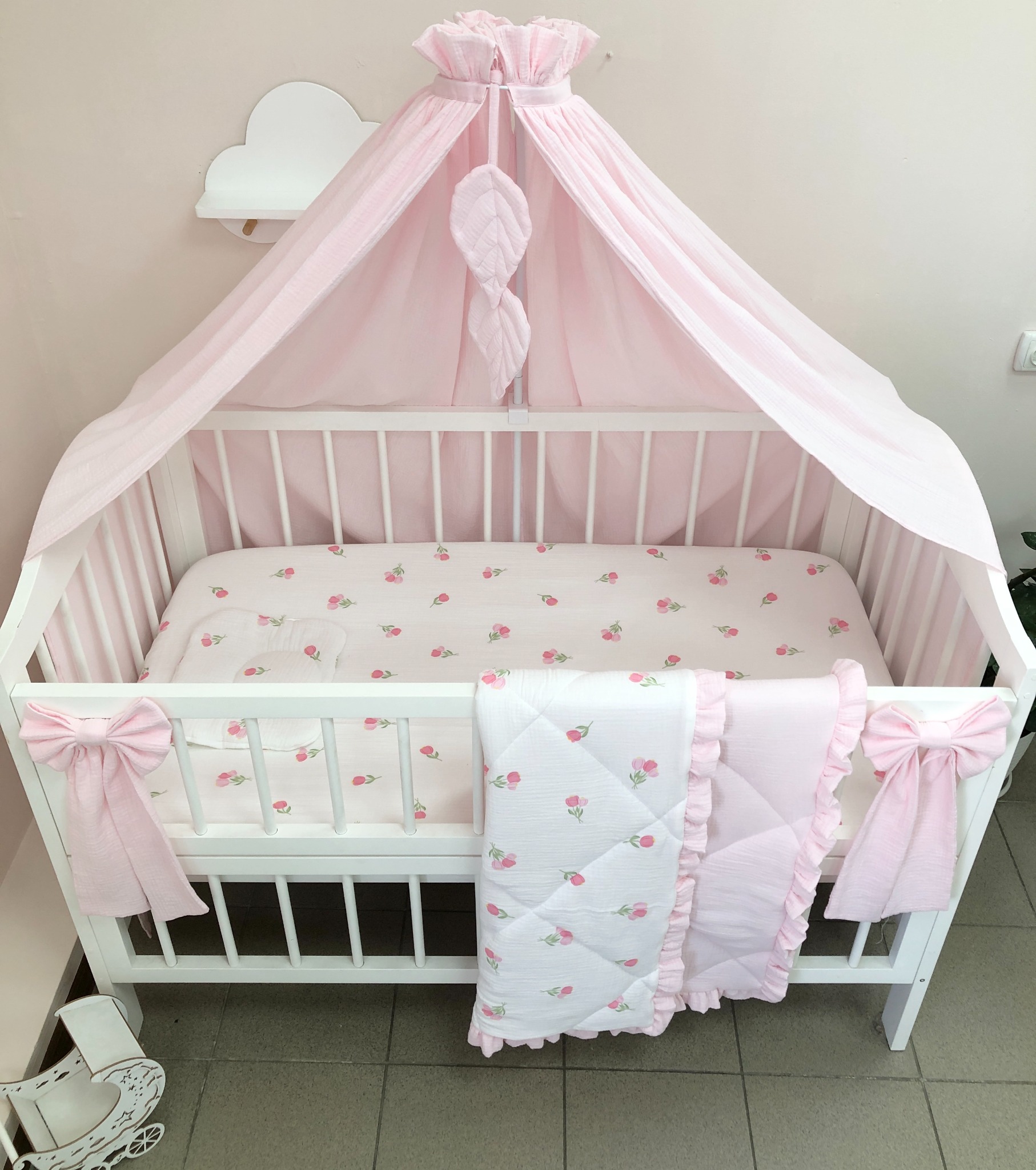 Babybeddingworlds Facebook ad: Sale -25%. Order now.