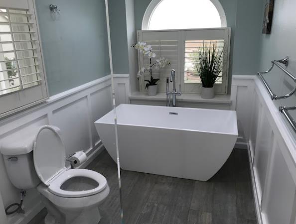 The Bathroom Guys Facebook ad: ๐๐น๐ฒ๐๐ฎ๐๐ฒ ๐๐ต๐ฒ ๐๐๐๐น๐ฒ ๐ผ๐ณ ๐๐ผ๐๐ฟ ๐ต๐ผ๐บ๐ฒโฆ