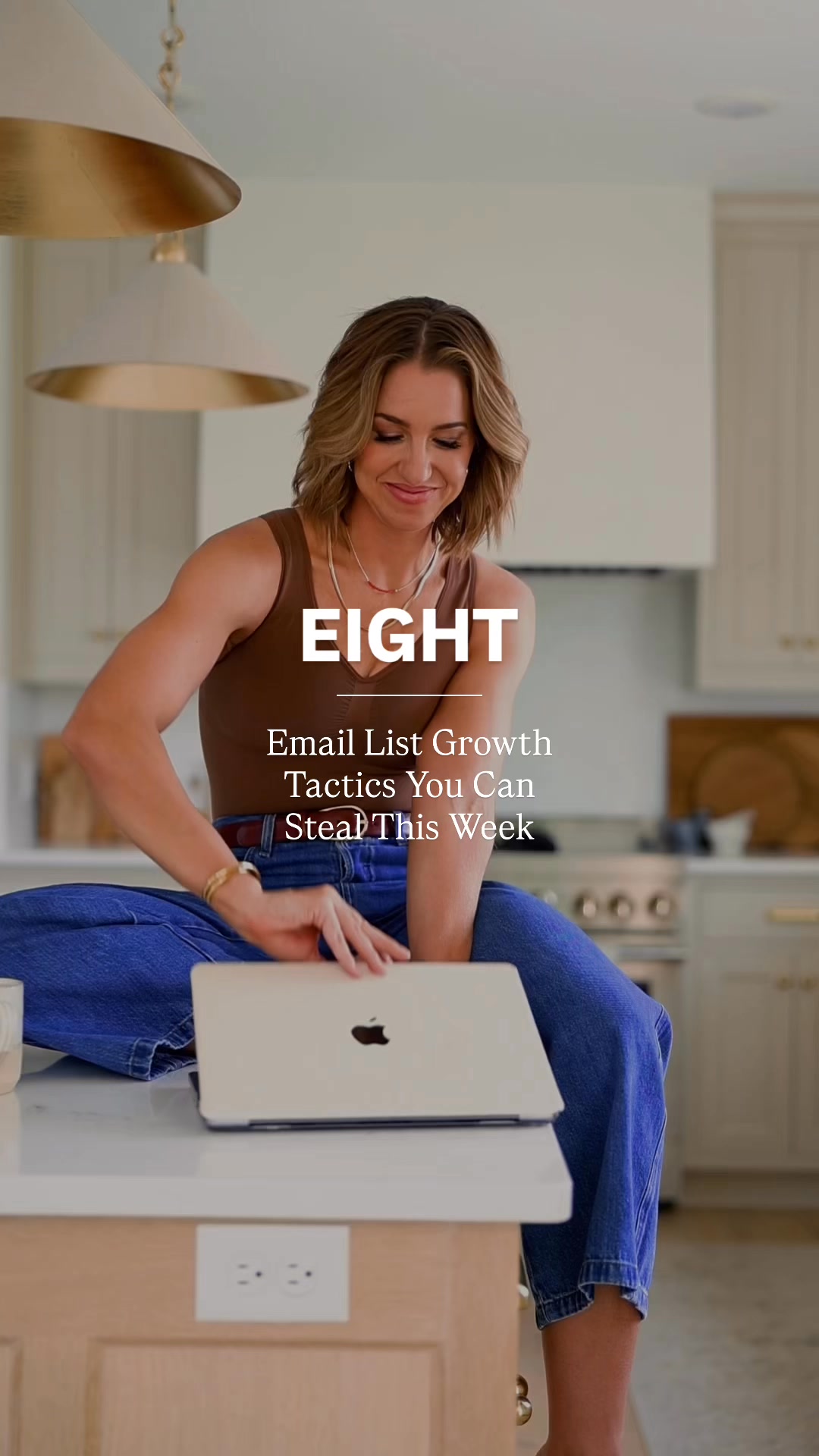 Jenna Kutcher Facebook ad: Free Download: 8 Ways to Grow an Email List