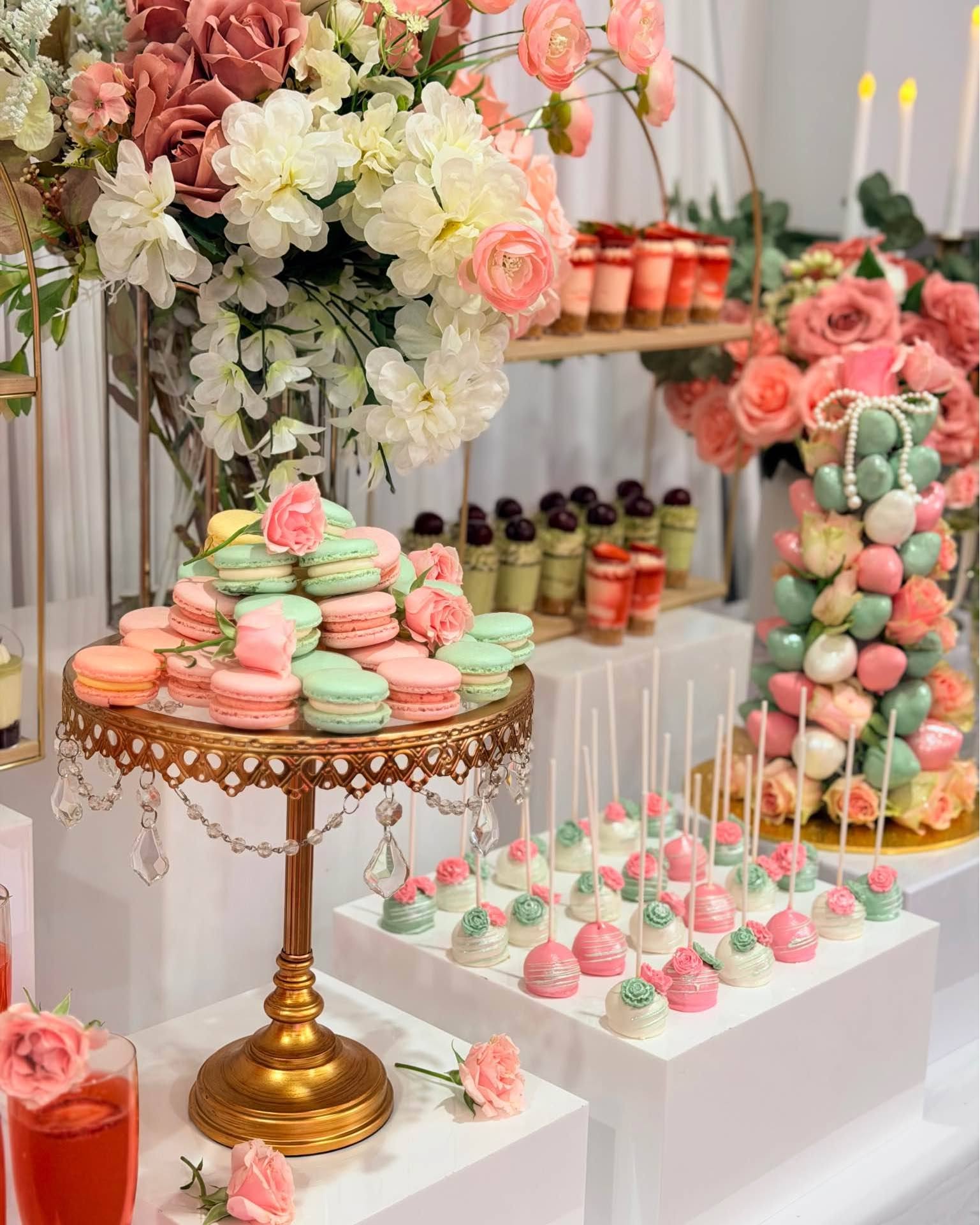 Rafa SafNis Facebook ad: Dessert table/ Wedding dessert table setup/ dessert…