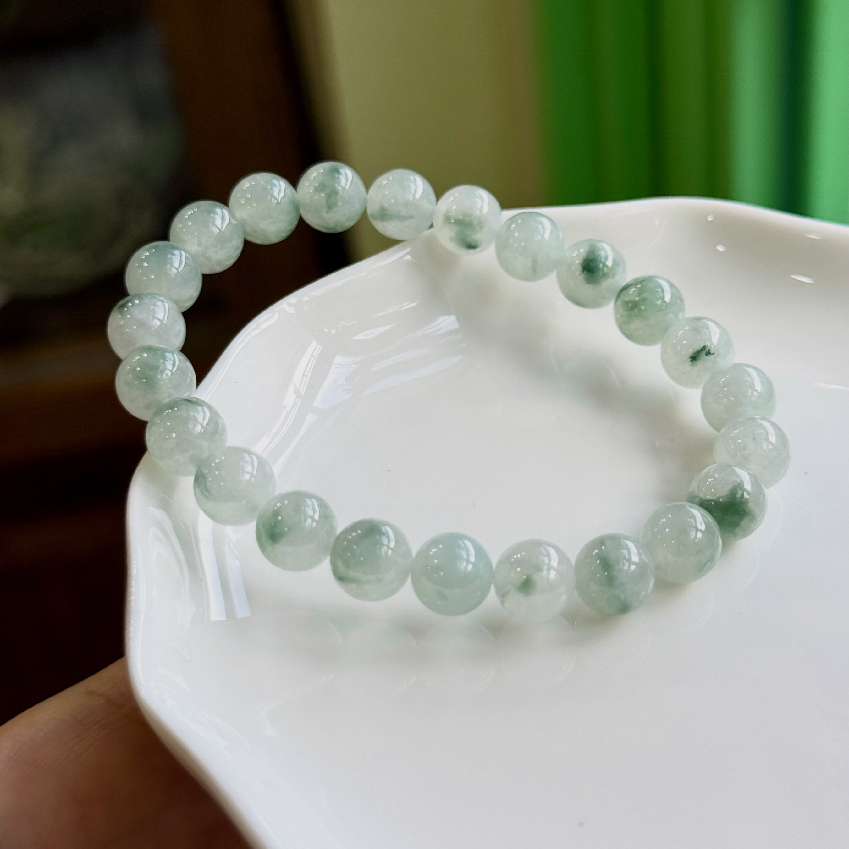 Chou.gem - Trang sức đá quý Facebook ad: Vòng ngọc cẩm thạch hoa bay ngò tươi…