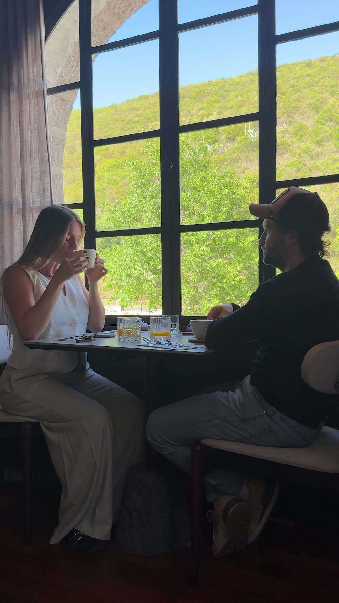 Restaurante ALMA Facebook ad: En Alma, cada momento del día se convierte…