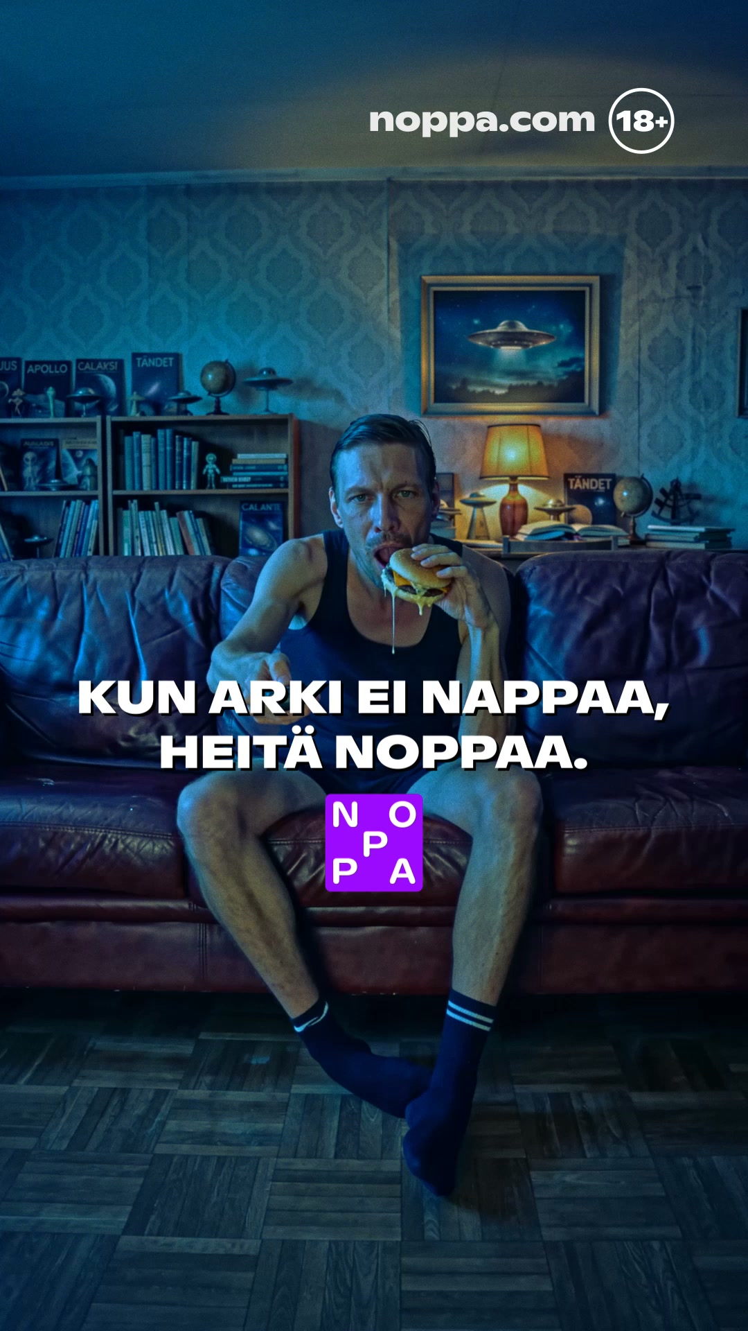 Noppa.com Facebook ad: Heitä arki pois.