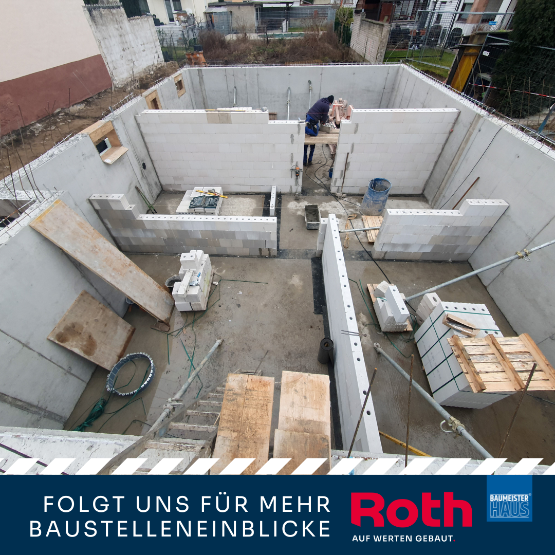 Roth Bau GmbH Facebook ad: Noch mehr fertige Kundenhäuser, noch mehr Baustellen, noch…