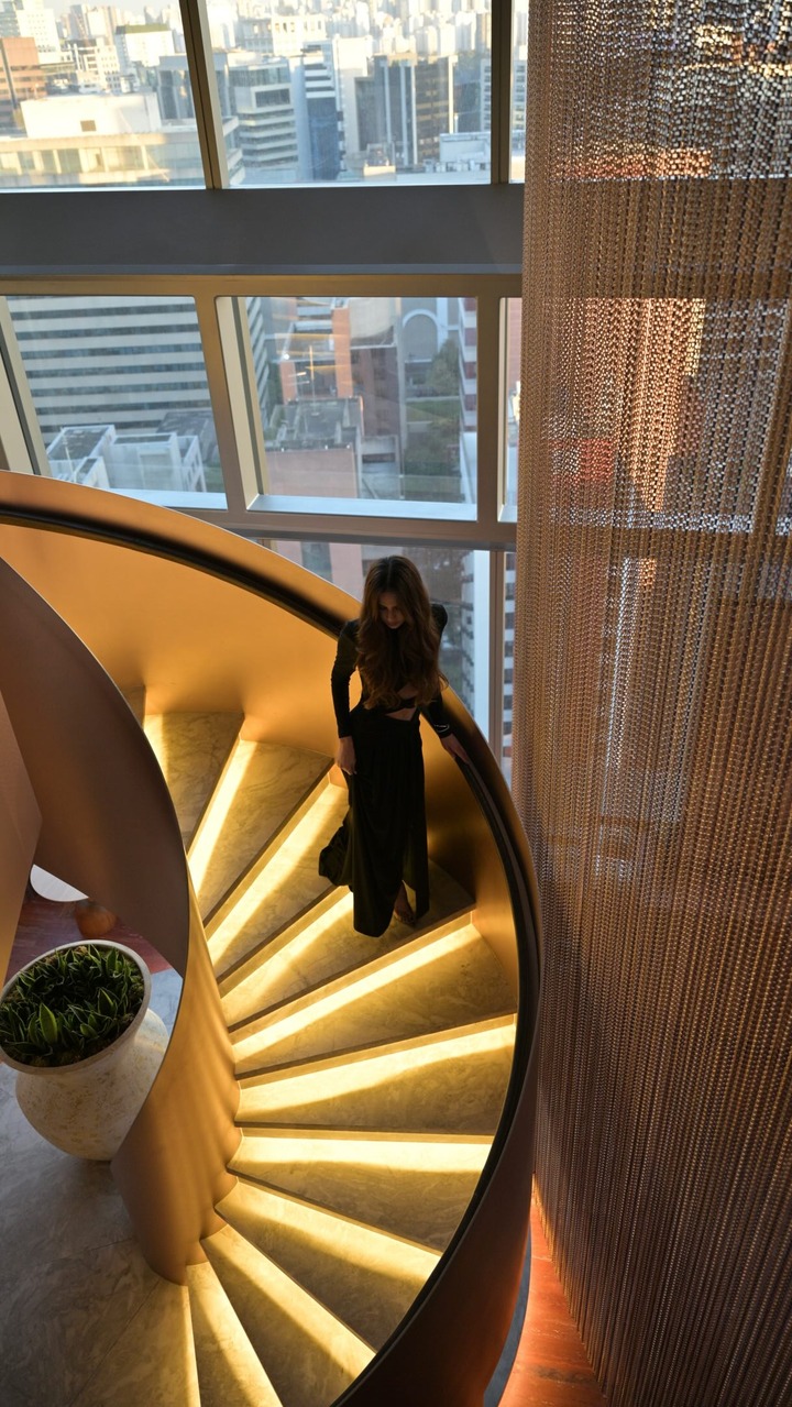 Luxury Group Facebook ad: Tem algo mágico em ver a própria cidade…