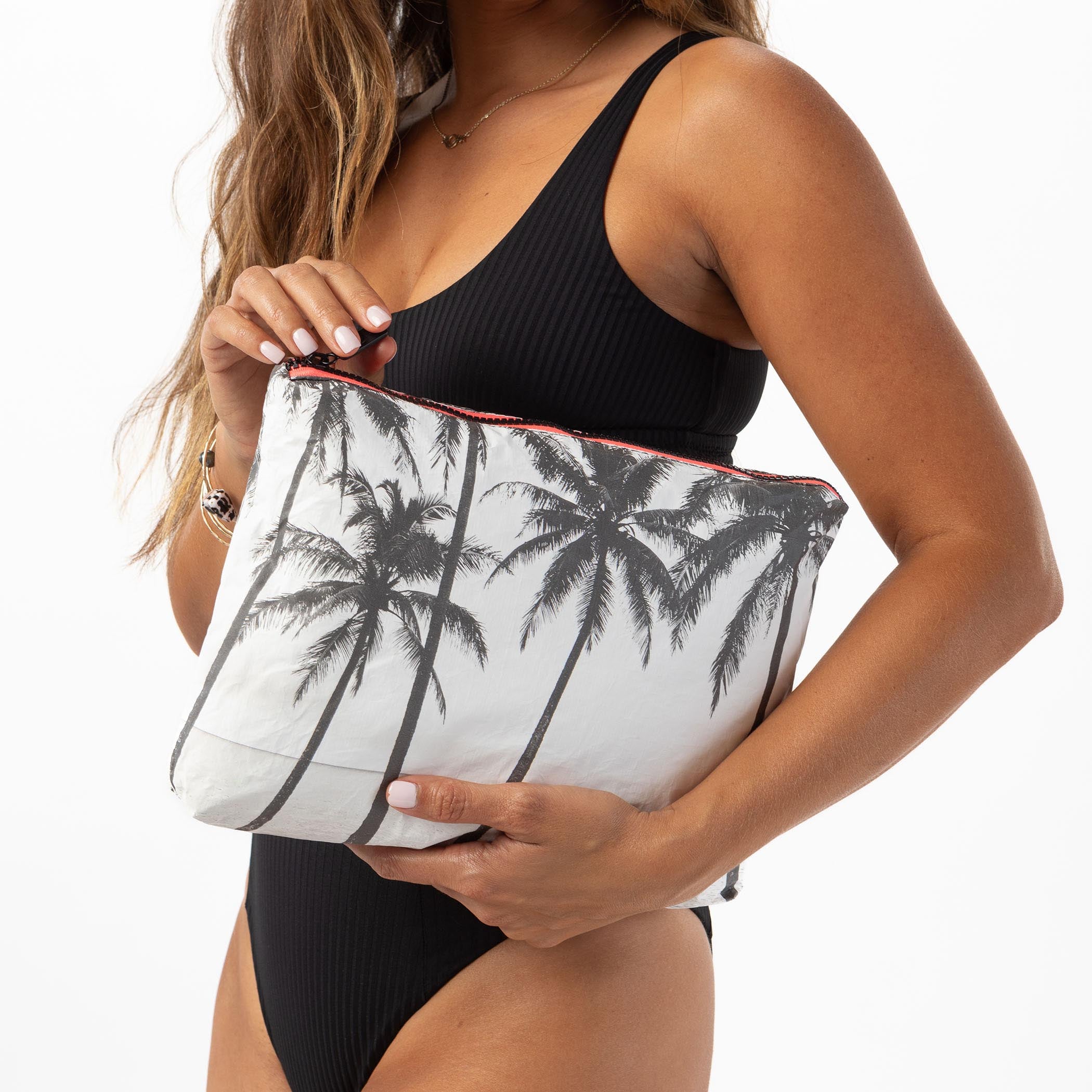 ALOHA Collection Facebook ad