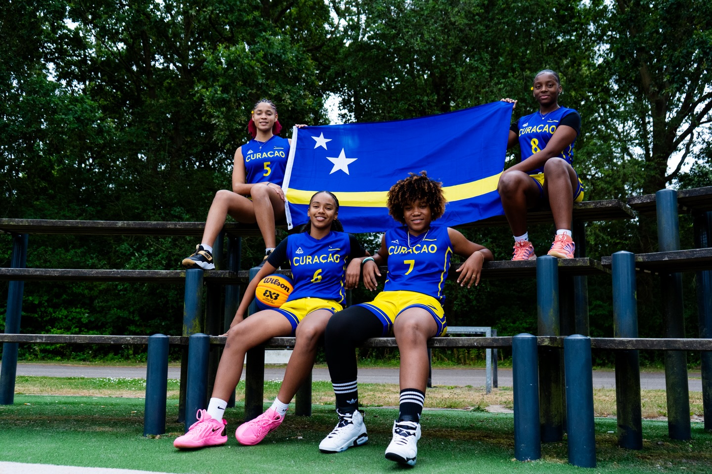 Girls Basketball League Curaçao Facebook ad: Meet Team U18!