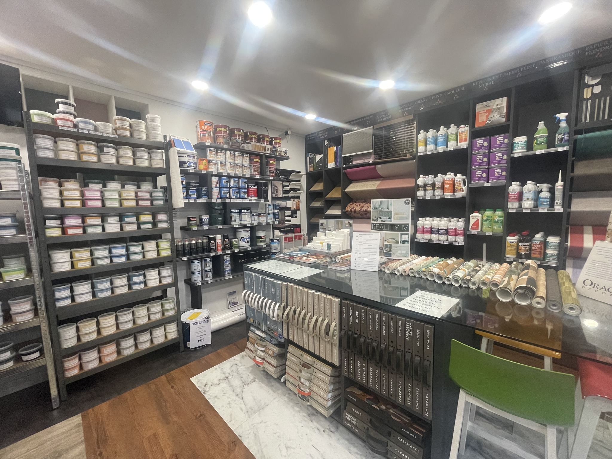 JH Peinture le magasin Facebook ad: Magasin et entreprise de décoration a LILLERS