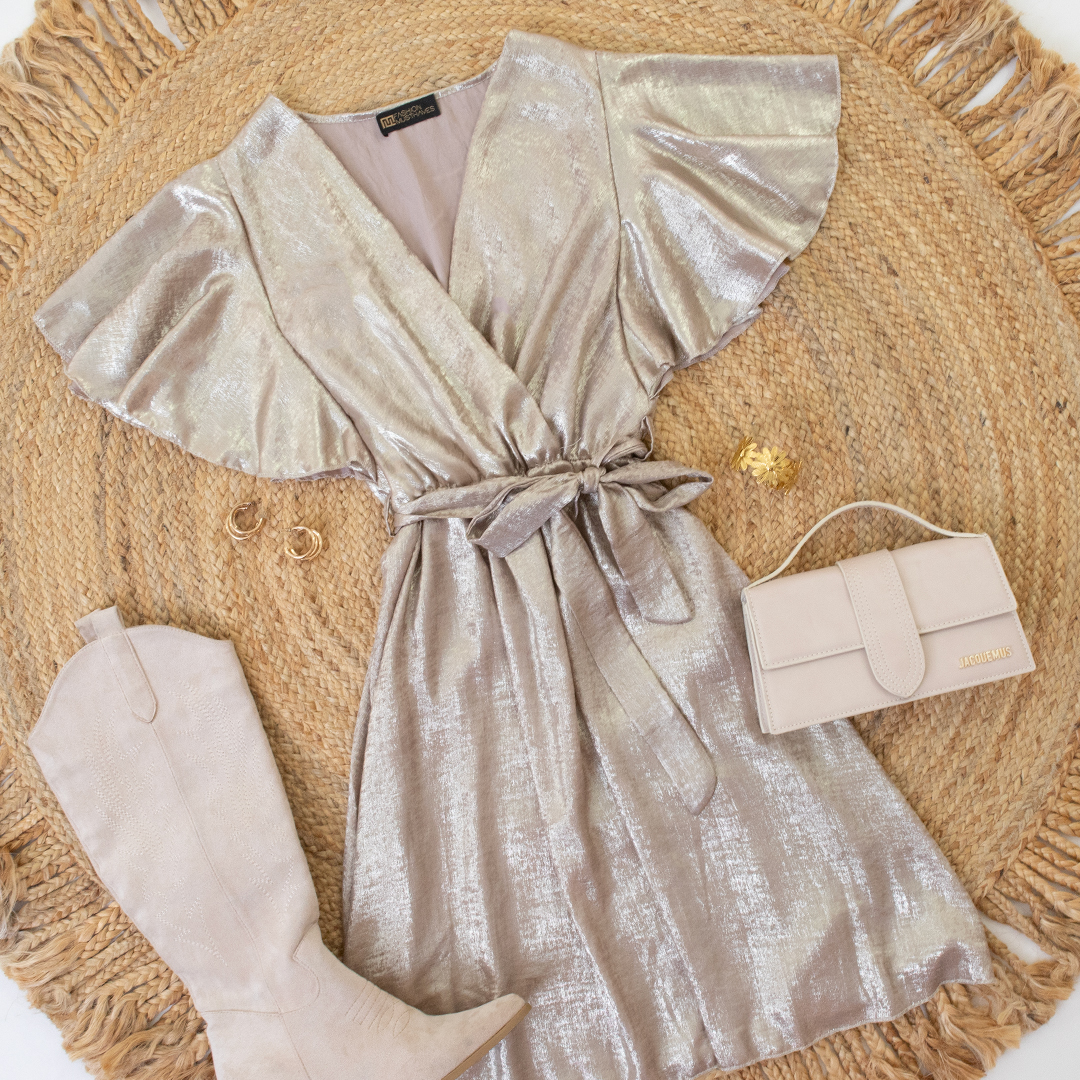 Fashion Musthaves Facebook ad