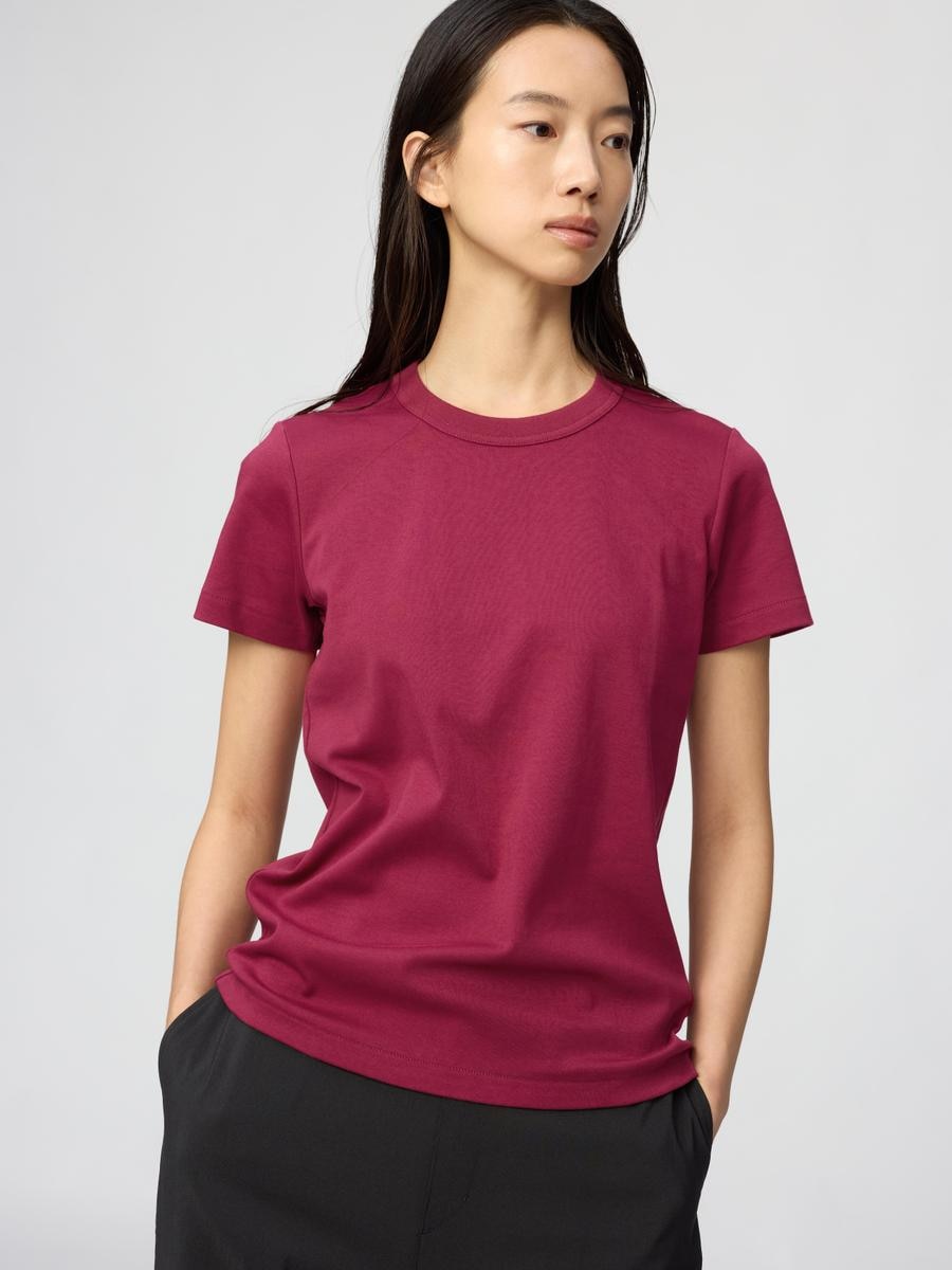Uniqlo Vietnam Facebook ad