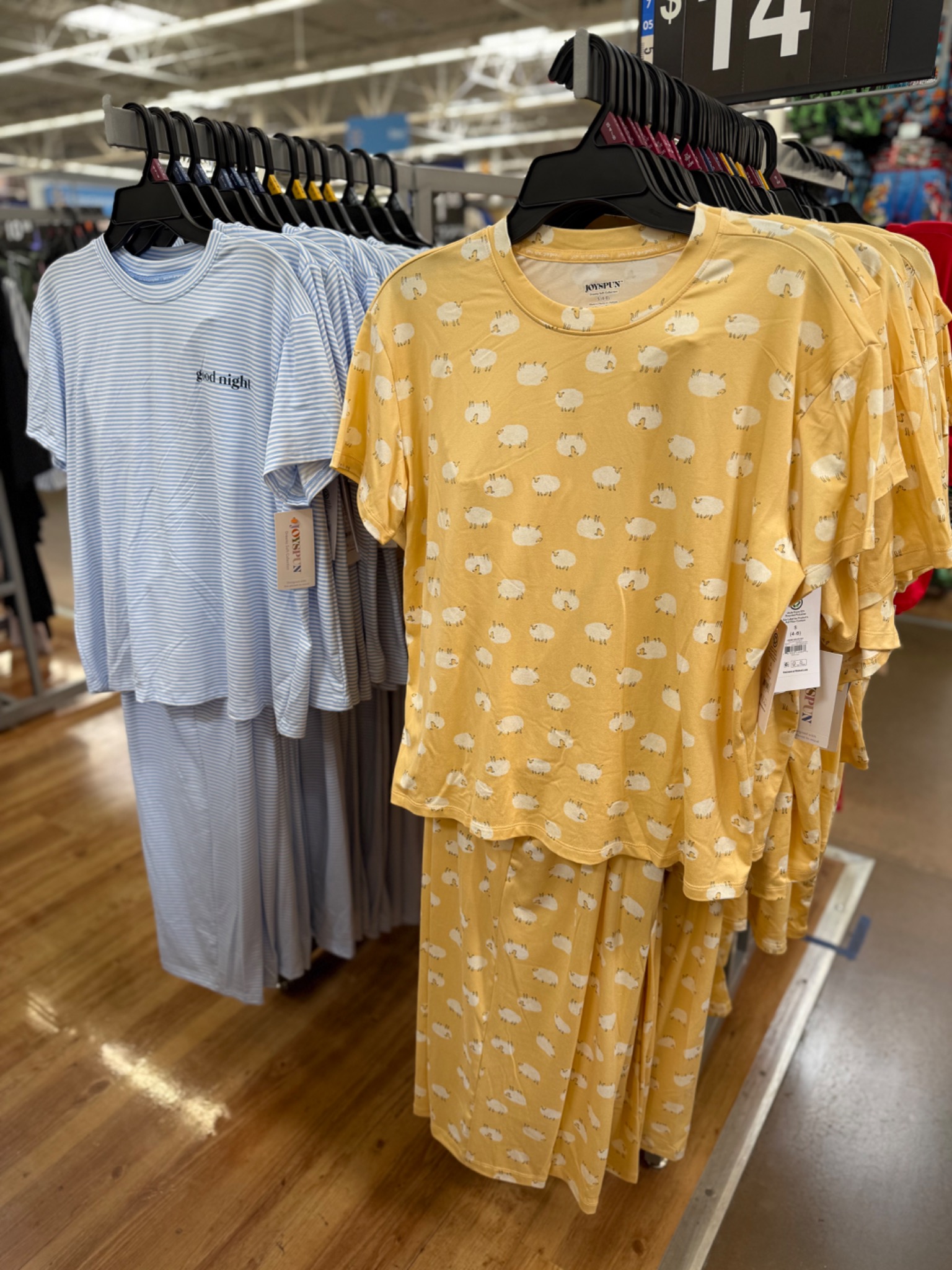 Walmart Finds Facebook ad