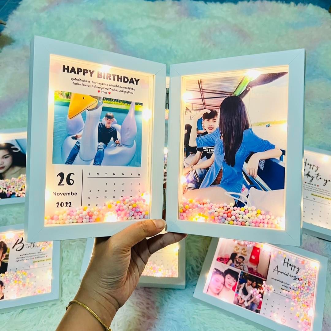 TW - Photo กรอบลอย กรอบรูป ของขวัญ ราคาถูก ต้องร้านนี้ Facebook ad: กรอบรูป กรอบลอย ของขวัญพิเศษให้คนพิเศษ