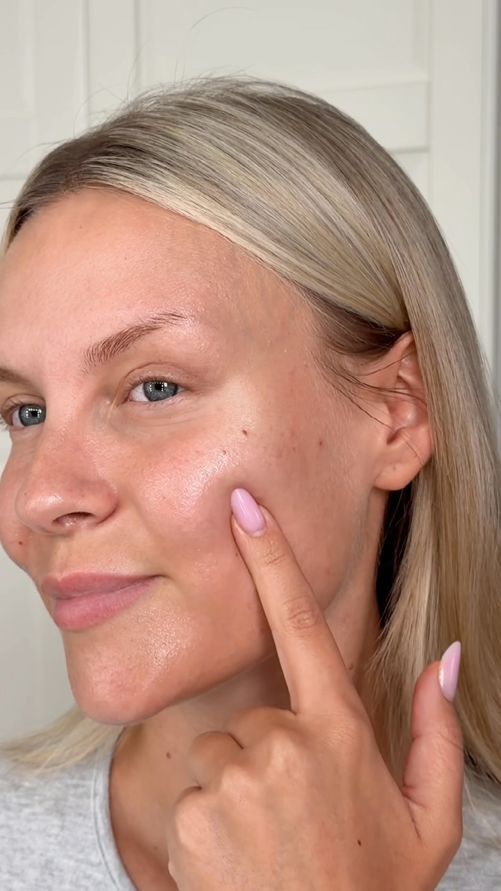 L'Oréal Paris Facebook ad: anzeige Instant Glow?