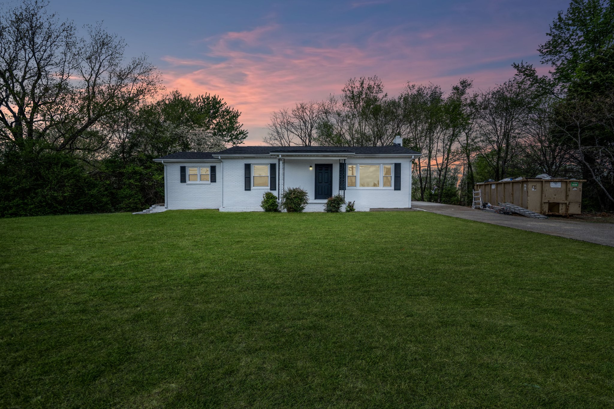 Richard Reason Garrett Facebook ad: 3 Beds 2 Baths House