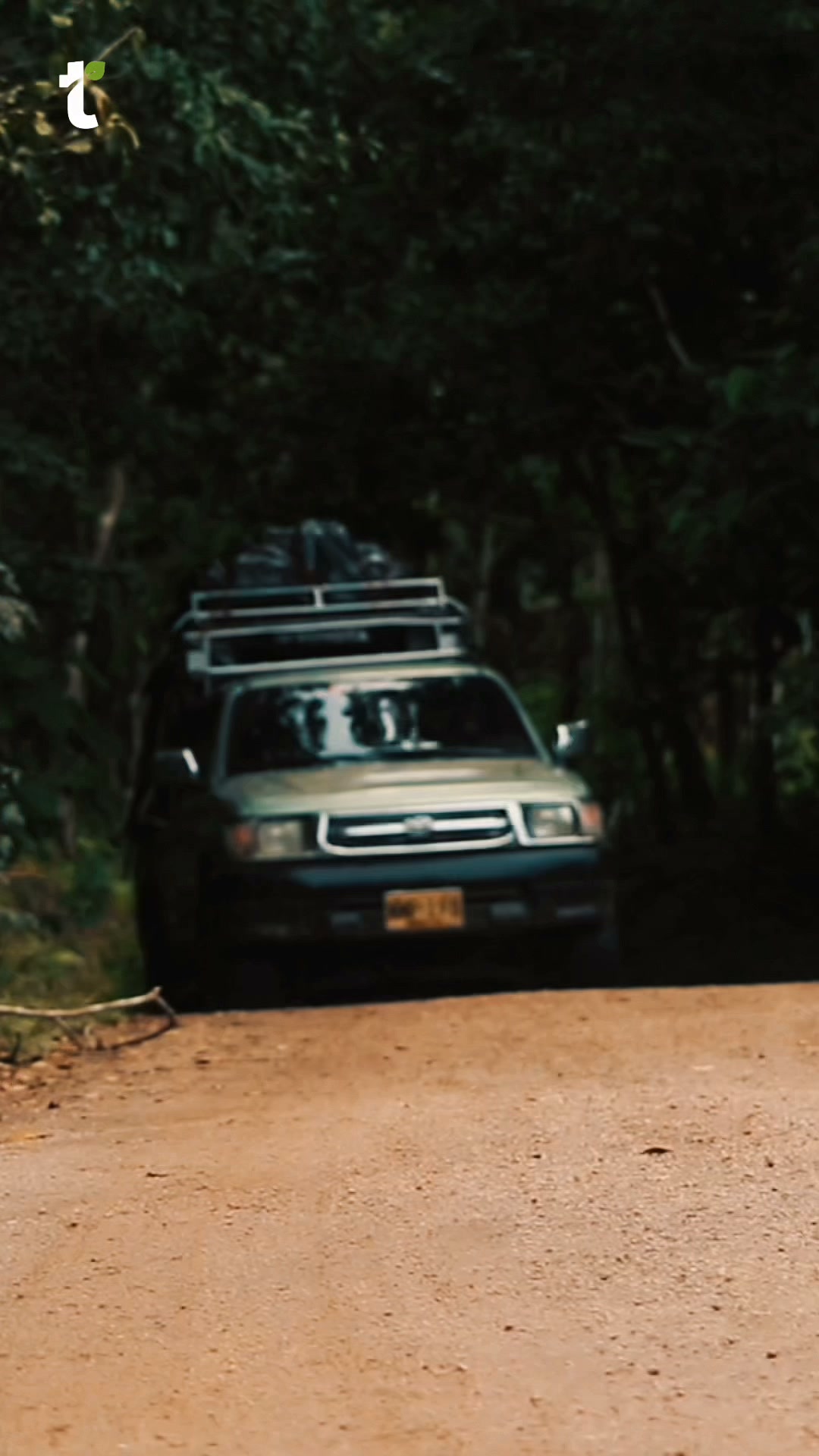 travelgreen.com.co Facebook ad: Vive Caño Cristales en 4x4