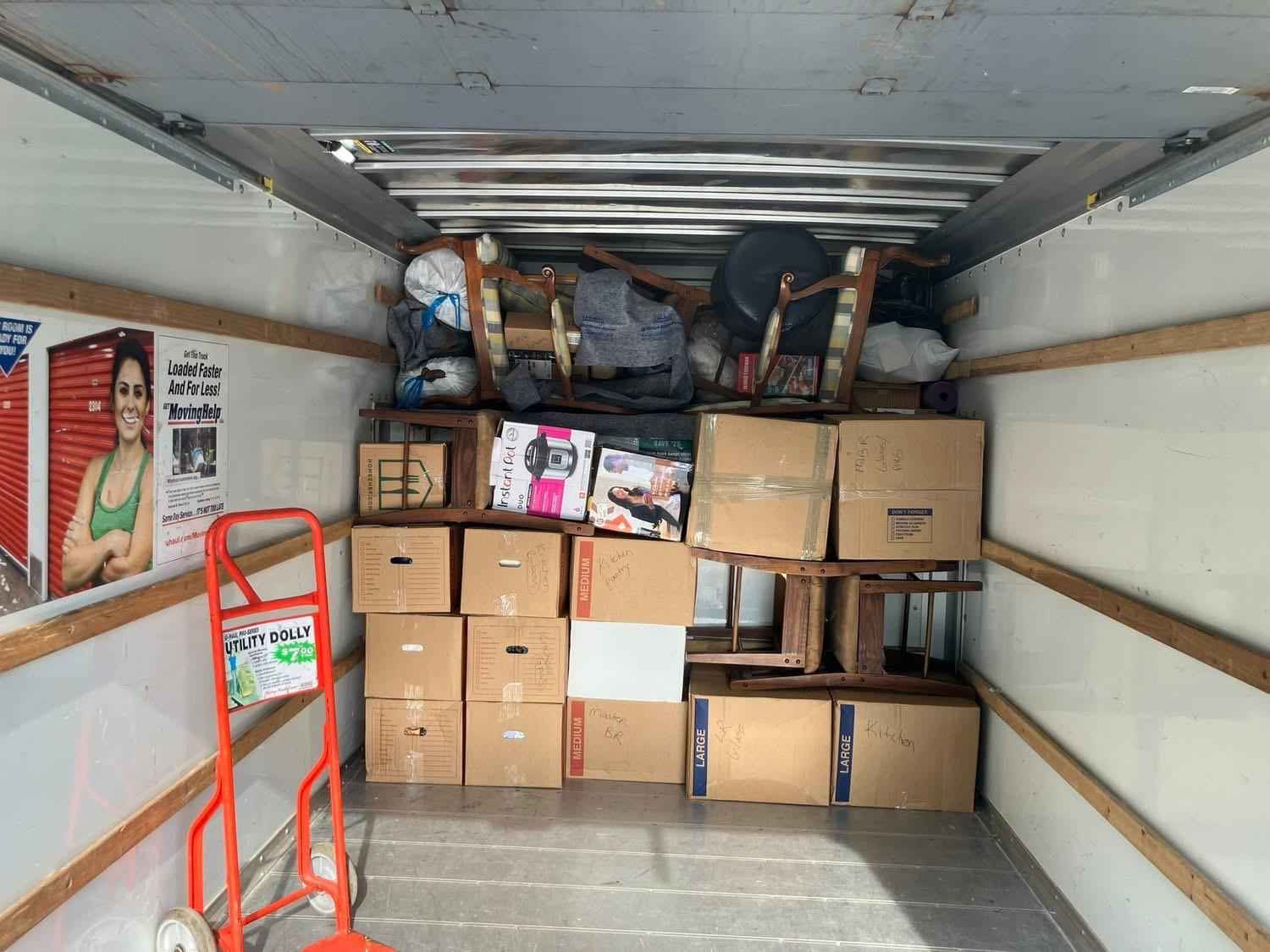 Javier Movers Facebook ad: ! Move 24/7 immediate availability!
