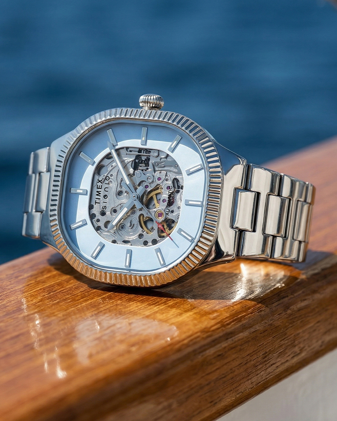 Just Watches Facebook ad: Timex Signio, a new expression of watchmaking.