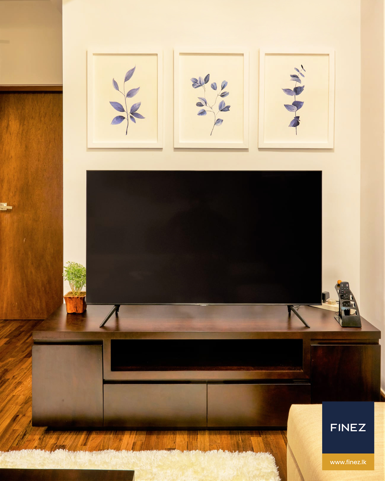 FINEZ Facebook ad