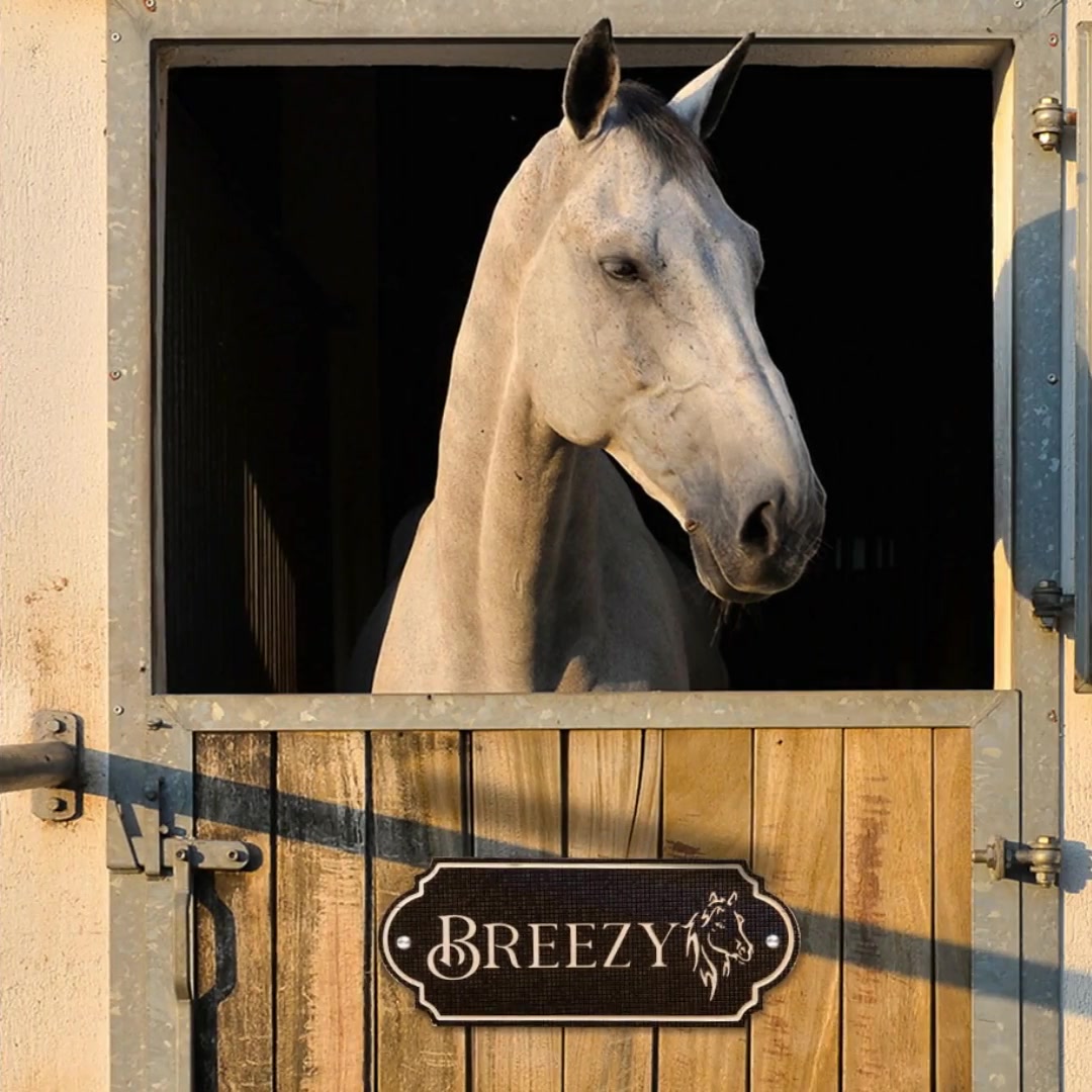 Callie Gifts Facebook ad: Personalized Wooden Horse Door Sign