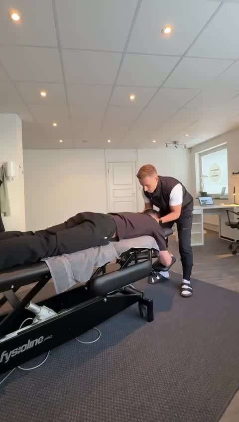 Muskelakuten Kampanj Facebook ad: Naprapatbehandling + Ergonomisk Analys endast 649 kr (Ord…
